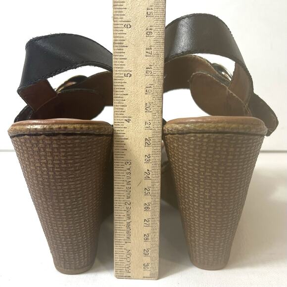 b.o.c Born Womens 7M Wedge Heel Sandals Leather Black Casual Sling Back Open Toe - Picture 9 of 12